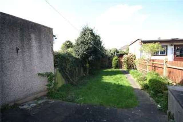  Image of 3 bedroom Terraced house for sale in Dale Avenue Edgware HA8 at Edgware Middx Burnt Oak, HA8 6AF