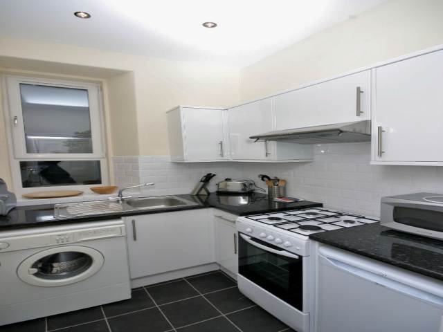  Image of 2 bedroom Flat to rent in Dalkeith Road Edinburgh EH16 at Newington Edinburgh Edinburgh, EH16 5DT