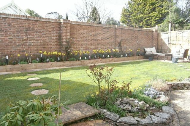  Image of 4 bedroom Detached house to rent in Dartmouth Road Paignton TQ4 at Dartmouth Road Array Goodrington, TQ4 6LH