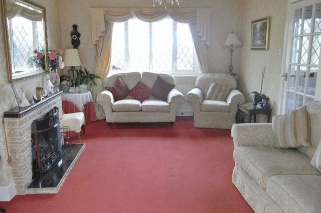  Image of 4 bedroom Detached house to rent in Dartmouth Road Paignton TQ4 at Dartmouth Road Array Goodrington, TQ4 6LH