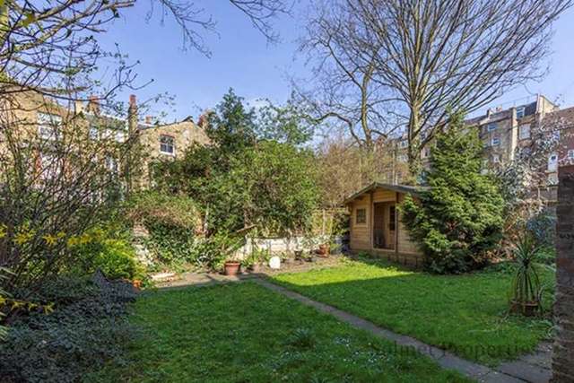  Image of 3 bedroom Ground Flat to rent in Dennington Park Road London NW6 at Dennington Park Road  West Hampstead, NW6 1BA
