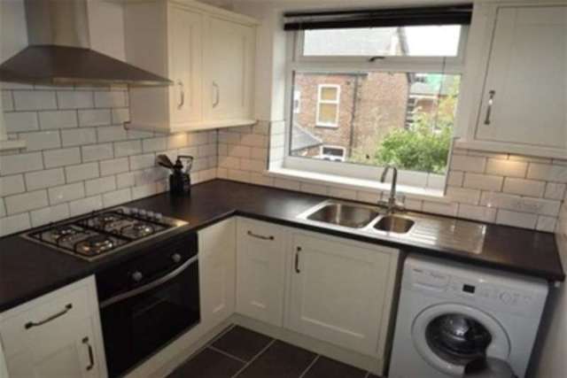  Image of 1 bedroom Flat to rent in Derbyshire Lane Sheffield S8 at Sheffield, S8 9EN
