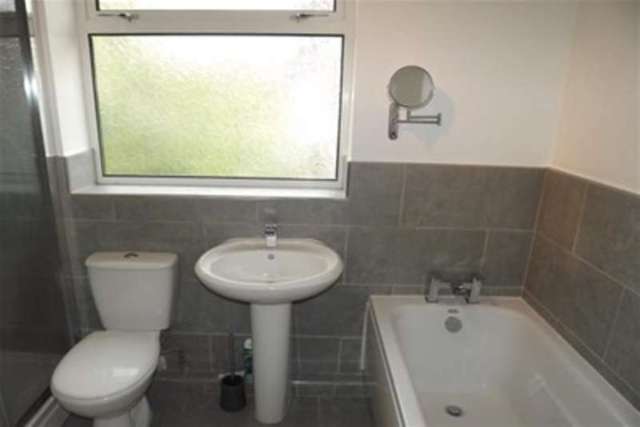  Image of 1 bedroom Flat to rent in Derbyshire Lane Sheffield S8 at Sheffield, S8 9EN