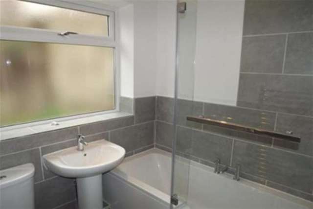  Image of 1 bedroom Flat to rent in Derbyshire Lane Sheffield S8 at Sheffield, S8 9EN