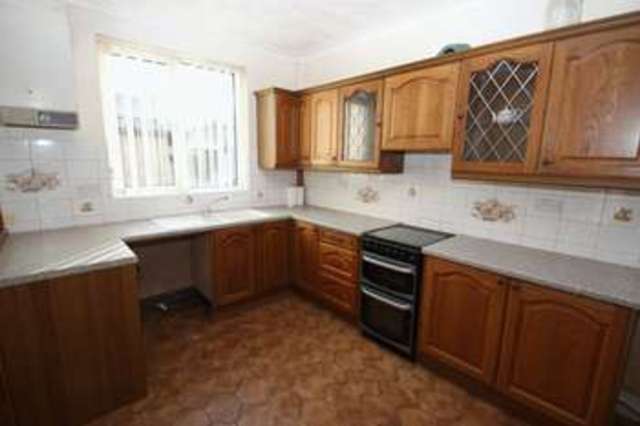  Image of 3 bedroom Terraced house for sale in Dickinson Terrace Featherstone Pontefract WF7 at Dickinson Terrace  Featherstone, WF7 6LL