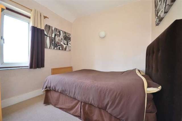 Image of 3 bedroom Terraced house for sale in Douglas Avenue London E17 at Walthamstow London London, E17 5BW