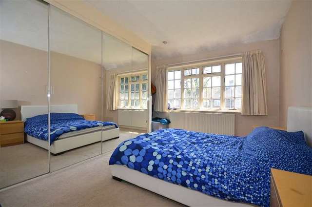  Image of 3 bedroom Terraced house for sale in Douglas Avenue London E17 at Walthamstow London London, E17 5BW
