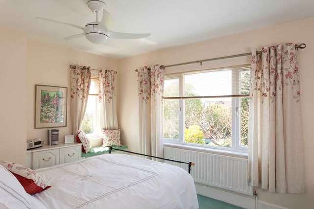  Image of 5 bedroom Detached house for sale in Drayton Lane Drayton Portsmouth PO6 at Drayton Portsmouth Hampshire, PO6 1HG