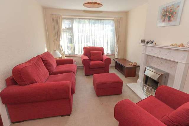  Image of 3 bedroom Detached house for sale in Dunholme Avenue Loughborough LE11 at Loughborough, LE11 4SG