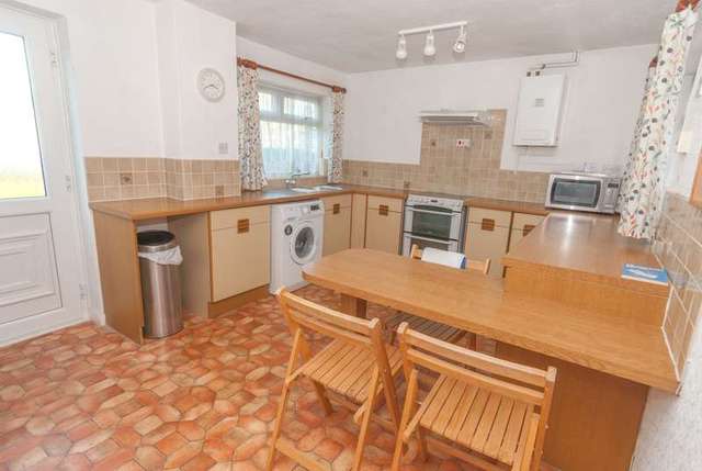  Image of 3 bedroom Detached house for sale in Dunholme Avenue Loughborough LE11 at Loughborough, LE11 4SG
