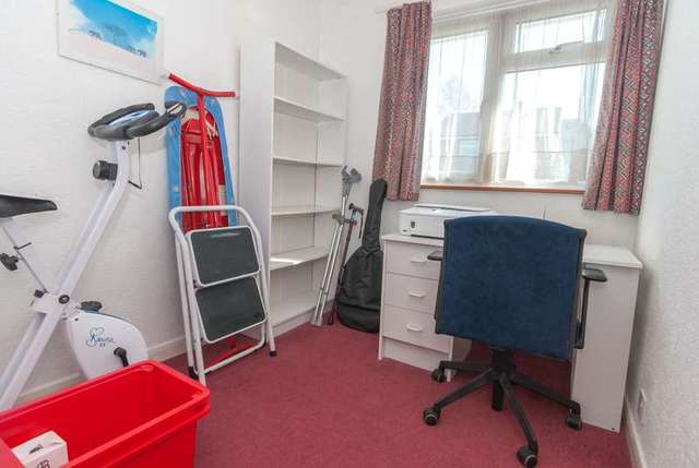 Image of 3 bedroom Detached house for sale in Dunholme Avenue Loughborough LE11 at Loughborough, LE11 4SG