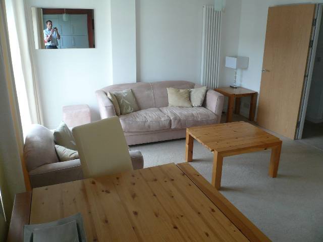  Image of 2 bedroom Flat to rent in East Pilton Farm Crescent Edinburgh EH5 at Pilton Edinburgh Edinburgh, EH5 2GG