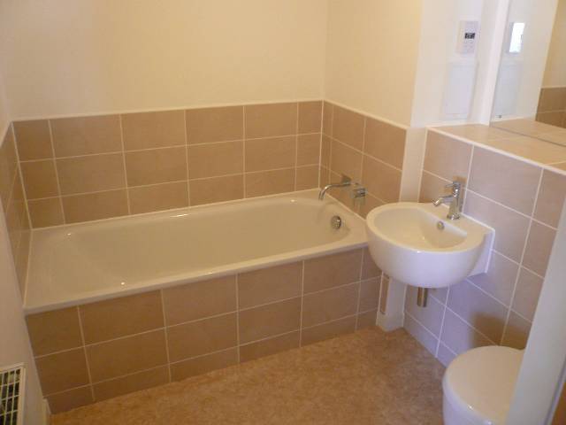  Image of 2 bedroom Flat to rent in East Pilton Farm Crescent Edinburgh EH5 at Pilton Edinburgh Edinburgh, EH5 2GG