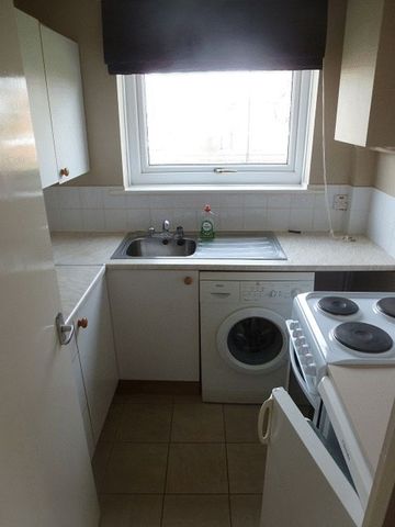  Image of 1 bedroom Apartment to rent in Ebchester Court Newcastle upon Tyne NE3 at Ebchester Court Kingston Park Kenton, NE3 2QX