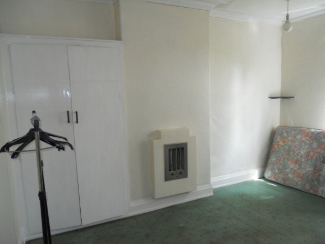  Image of 3 bedroom Semi-Detached house to rent in Ecclesall Road South Sheffield S11 at SHEFFIELD, S11 9PF