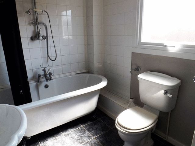  Image of 3 bedroom Terraced house for sale in Flamsteed Heights Eddington Hill Pease Pottage Crawley RH11 at Eddington Hill Broadfield CRAWLEY, RH11 9JS