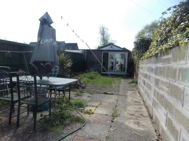  Image of 3 bedroom Terraced house for sale in Edinburgh Street Swindon SN2 at Gorse Hill  Swindon, SN2 8DD