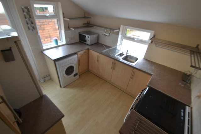  Image of 4 bedroom Detached house to rent in Edington Avenue Heath Cardiff CF14 at Heath Cardiff Roath, CF14 3QF