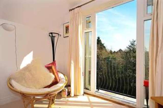  Image of 3 bedroom Flat for sale in Egmont Road Sutton SM2 at Sutton Surrey Sutton, SM2 5JN