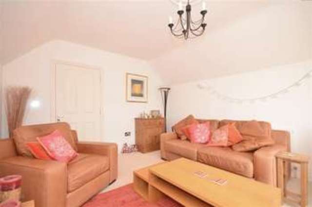  Image of 3 bedroom Flat for sale in Egmont Road Sutton SM2 at Sutton Surrey Sutton, SM2 5JN