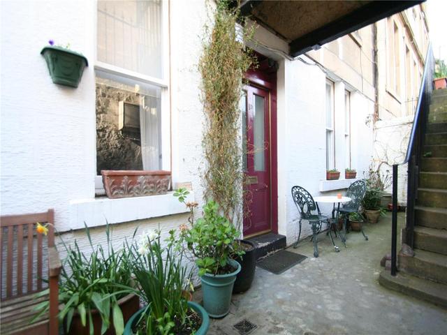  Image of 2 bedroom Flat to rent in Eildon Street Edinburgh EH3 at Inverleith Edinburgh Edinburgh, EH3 5JU