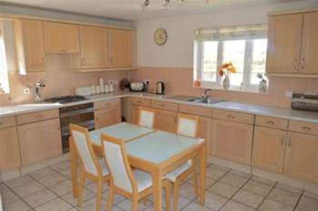  Image of 4 bedroom Detached house for sale in Cedern Avenue Elborough Weston-super-Mare BS24 at Cedern Avenue Elborough Weston-Super-Mare, BS24 8PD