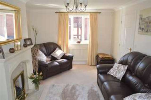  Image of 4 bedroom Detached house for sale in Cedern Avenue Elborough Weston-super-Mare BS24 at Cedern Avenue Elborough Weston-Super-Mare, BS24 8PD