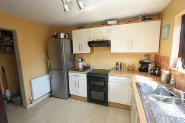  Image of 3 bedroom Terraced house for sale in Elgar Close Clevedon BS21 at Elgar Close  Clevedon, BS21 5BS