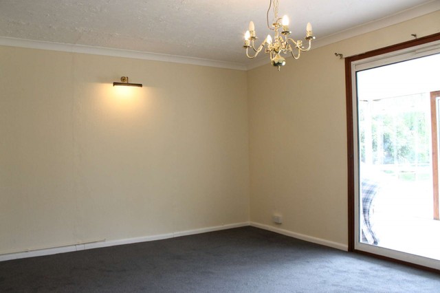  Image of 5 bedroom Detached house to rent in Brooks Green Brooks Green Horsham RH13 at Emms Lane  Brooks Green, RH13 0TR