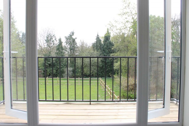  Image of 5 bedroom Detached house to rent in Brooks Green Brooks Green Horsham RH13 at Emms Lane  Brooks Green, RH13 0TR