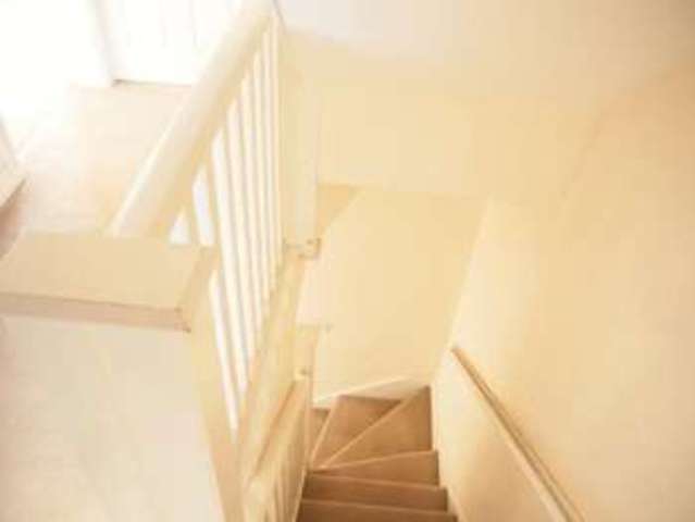  Image of 4 bedroom Detached house to rent in Far Highfield Close Idle Bradford BD10 at Far Highfield Close Idle Bradford, BD10 8XN