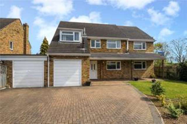  Image of 6 bedroom Detached house for sale in Farmers Way Maidenhead SL6 at Maidenhead Berkshire Woodlands Park, SL6 3PU