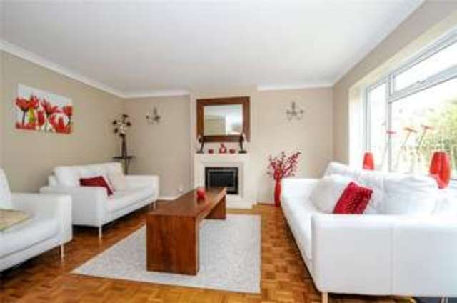  Image of 6 bedroom Detached house for sale in Farmers Way Maidenhead SL6 at Maidenhead Berkshire Woodlands Park, SL6 3PU