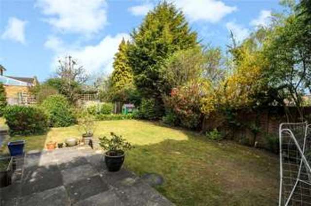  Image of 6 bedroom Detached house for sale in Farmers Way Maidenhead SL6 at Maidenhead Berkshire Woodlands Park, SL6 3PU