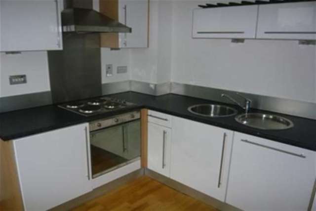  Image of 2 bedroom Flat to rent in Gotts Road Leeds LS12 at Leeds, LS12 1DF