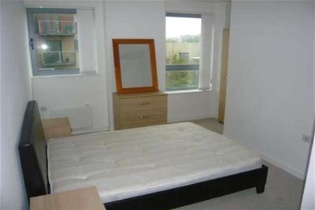  Image of 2 bedroom Flat to rent in Gotts Road Leeds LS12 at Leeds, LS12 1DF