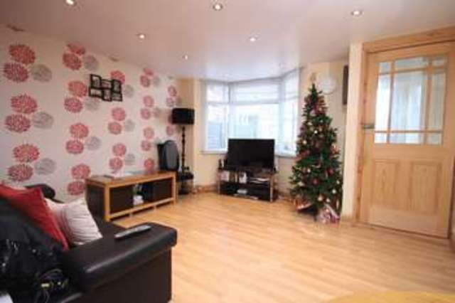  Image of 3 bedroom Terraced house for sale in Featherstone Road Southall UB2 at Featherstone Road  Southall, UB2 5AQ