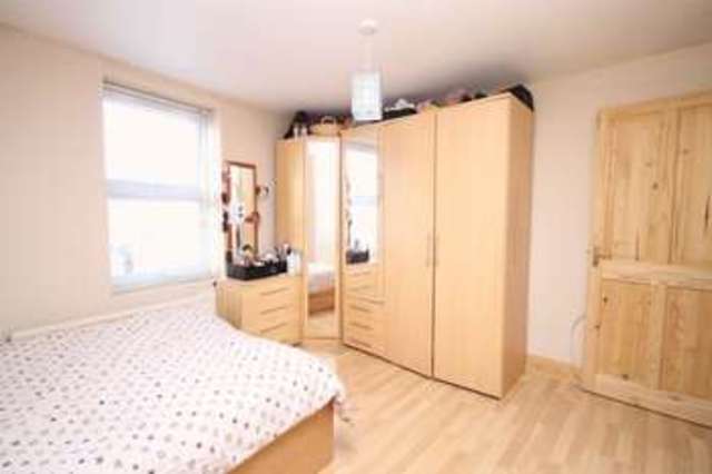  Image of 3 bedroom Terraced house for sale in Featherstone Road Southall UB2 at Featherstone Road  Southall, UB2 5AQ