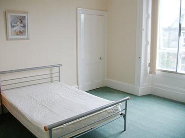  Image of 4 bedroom Flat to rent in Ferry Road Edinburgh EH6 at Leith Edinburgh Edinburgh, EH6 4NX
