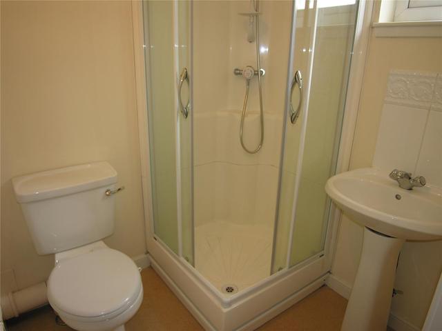  Image of 2 bedroom Flat to rent in Fersit Court Glasgow G43 at Newlands Glasgow Glasgow, G43 2XL