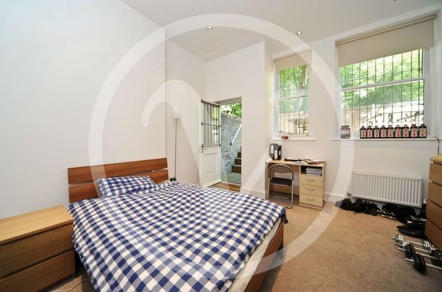  Image of 3 bedroom Flat to rent in Finchley Road London NW3 at Finchley Road Hampstead Swiss Cottage, NW3 5HS