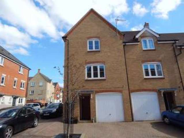  Image of 4 bedroom Detached house for sale in Fitkin Court Swindon SN25 at Fitkin Court Redhouse Swindon, SN25 2GT