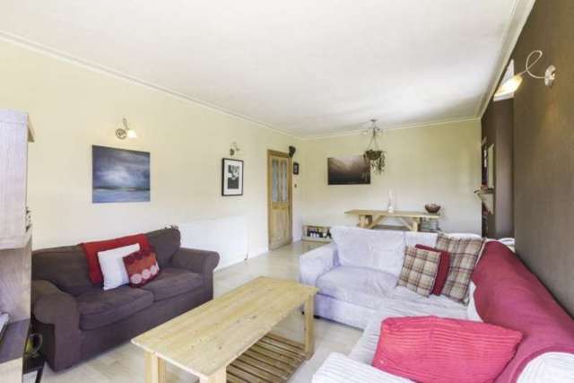  Image of 2 bedroom Flat for sale in Strathmartine Road Dundee DD3 at 102 Strathmartine Road  Dundee, DD3 7SF