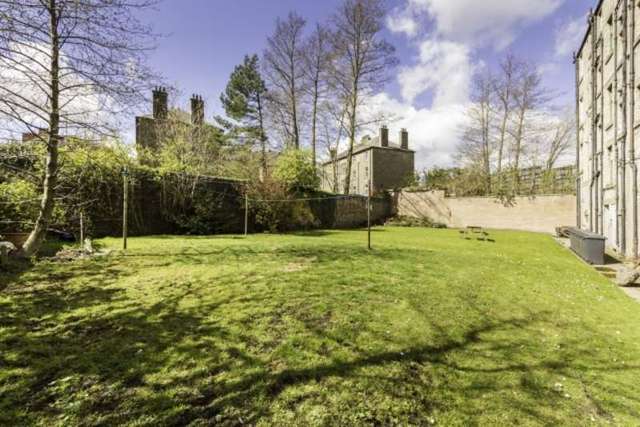  Image of 2 bedroom Flat for sale in Strathmartine Road Dundee DD3 at 102 Strathmartine Road  Dundee, DD3 7SF