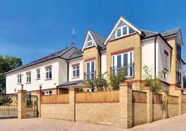  Image of 2 bedroom Apartment for sale in Whitefriars Drive Harrow HA3 at 1B Whitefriars Drive Harrow Wealdstone, HA3 5HJ