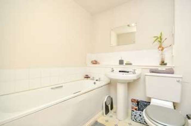  Image of 2 bedroom Flat for sale in Kingsknowe Park Edinburgh EH14 at Kingsknowe Park Kingsknowe Edinburgh, EH14 2JQ