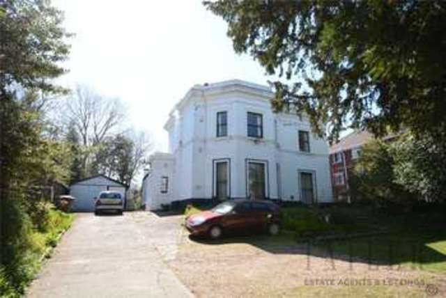  Image of 1 bedroom Flat to rent in Grosvenor Road Prenton CH43 at Brinsworth House 33 Grosvenor Road Oxton, CH43 1TJ