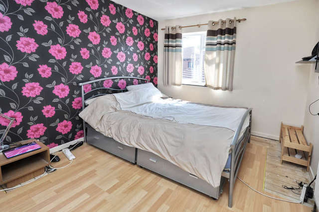  Image of 3 bedroom End of Terrace for sale in Flatford Place Kidlington OX5 at Kidlington Oxfordshire, OX5 1TH