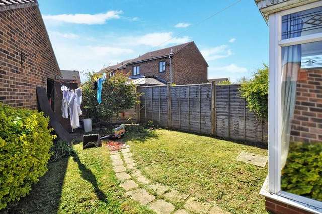  Image of 3 bedroom End of Terrace for sale in Flatford Place Kidlington OX5 at Kidlington Oxfordshire, OX5 1TH