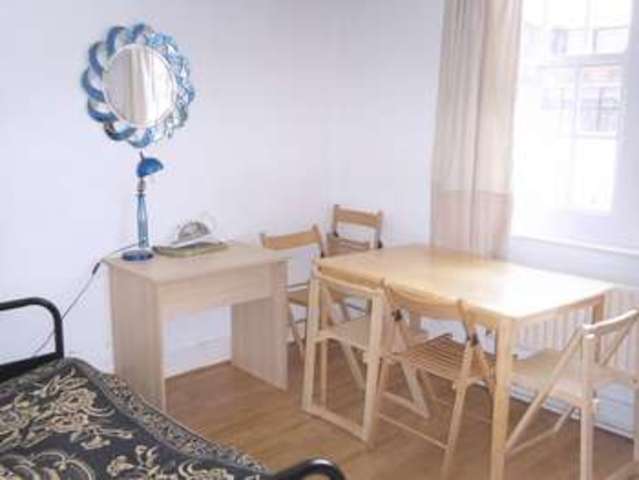  Image of 3 bedroom Flat to rent in Flaxman Terrace London WC1H at Flaxman Terrace  London, WC1H 9AS
